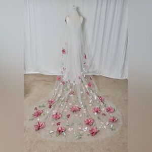 Beautiful, custom-made embroidered floral bridal veil